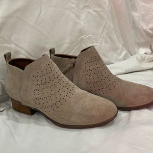 Toms Booties
